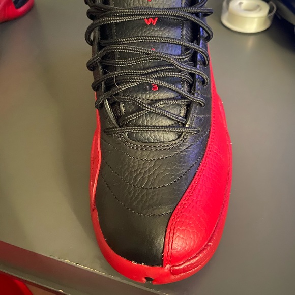 jordan 12 flu games - Picture 5 of 8